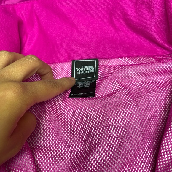 NWOT The North Face Jacket- breast cancer edition - Picture 7 of 7